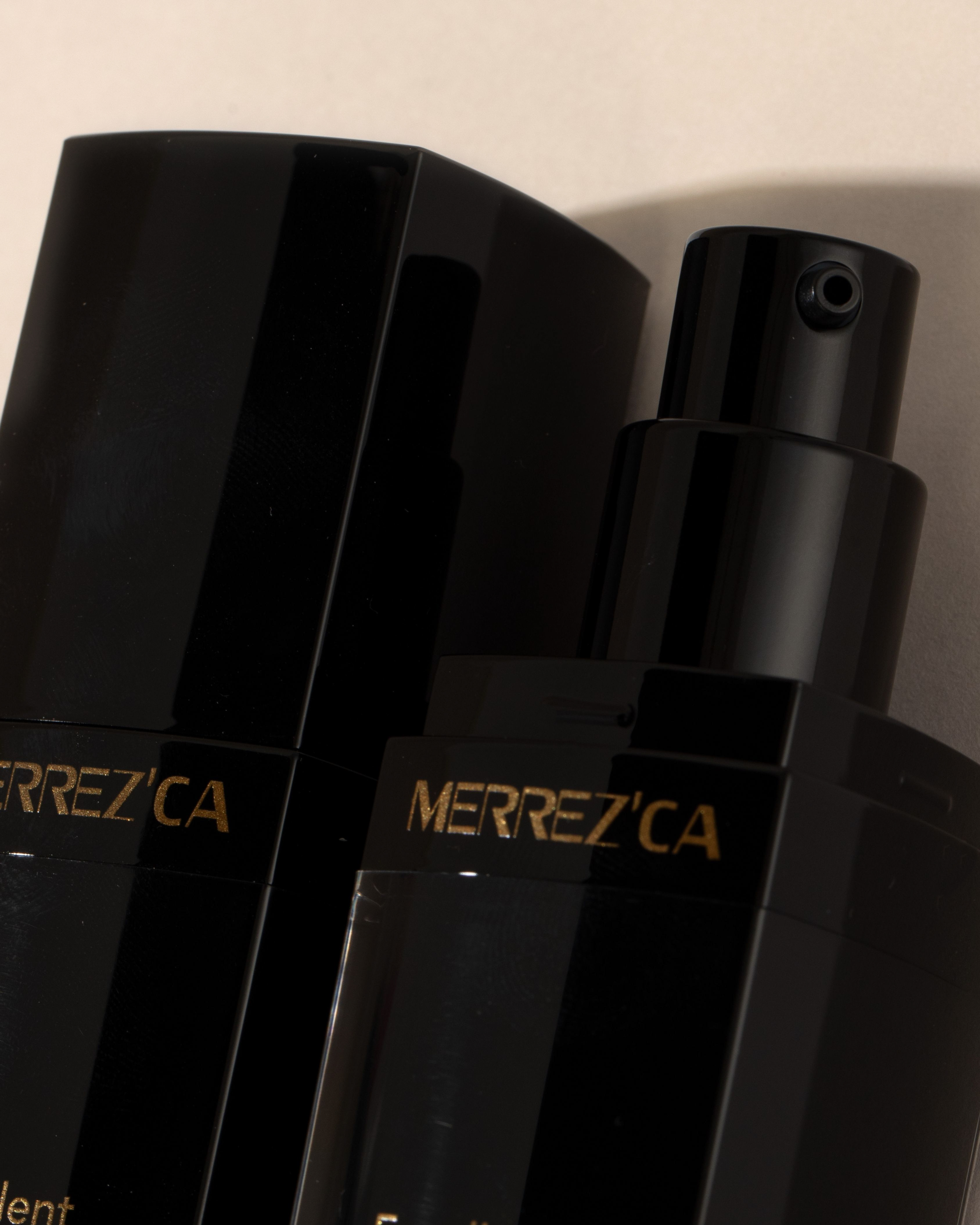 Merrezca  Excellent Covering Skin Perfecting Foundation SPF50/PA+++